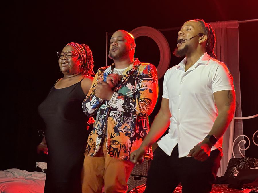 Married & Still Lookin' — cast performance